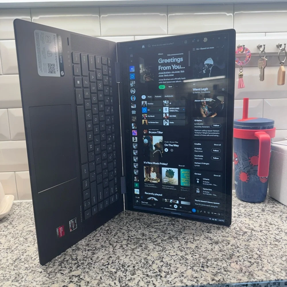 HP Gray Laptop